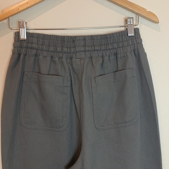 NWOT 100% Cotton High Waisted Gray Fashion Joggers Size Medium - Picture 7 of 10